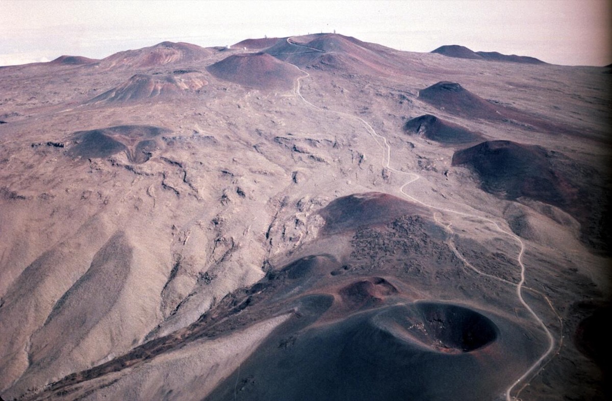Puʻukeoneheheʻe cinder cone on the upper south flank of Maunakea